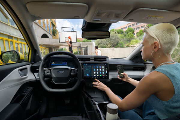 Ford Gen-E intérieur écran tactile